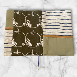 ミナペルホネン 文庫本サイズ ブックカバー 12枚目の画像