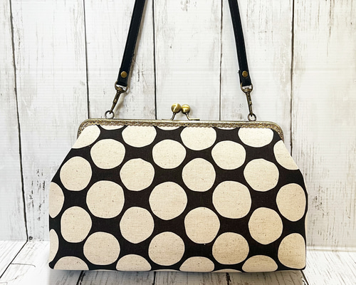 ドット柄 がま口バッグ ショルダー紐付き ハンドメイド