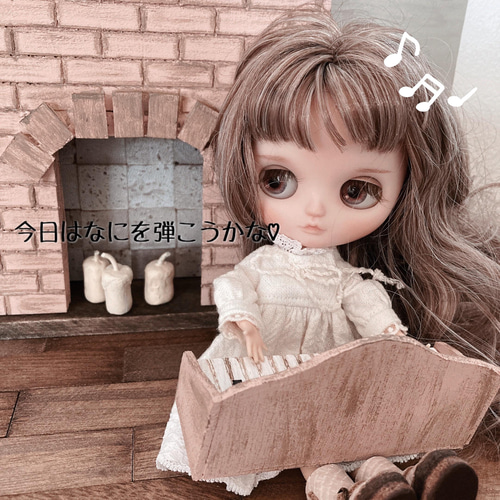 ミニチュア ドールハウス ピアノ ブライス リカちゃん 小物 家具 1  