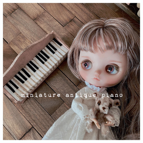 ミニチュア ドールハウス ピアノ ブライス リカちゃん 小物 家具 1  