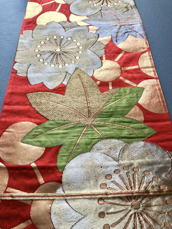帯のタペストリー　輝く菊と鶴　2　正月飾り　　SDGｓ　サスティナブル 5枚目の画像