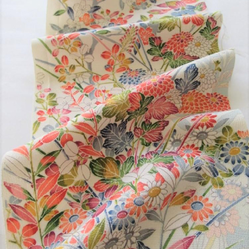 アイボリー 本加賀友禅 草花模様 正絹 丹後ちりめん おくみ部分 No.36