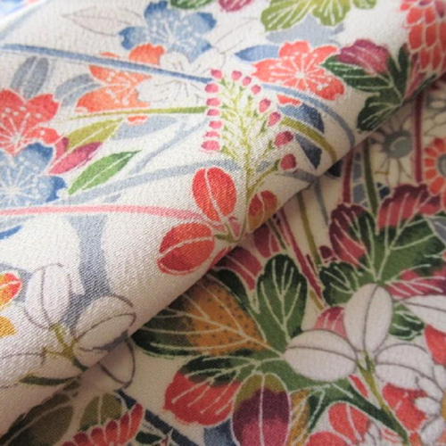 アイボリー 本加賀友禅 草花模様 正絹 丹後ちりめん おくみ部分 No.36