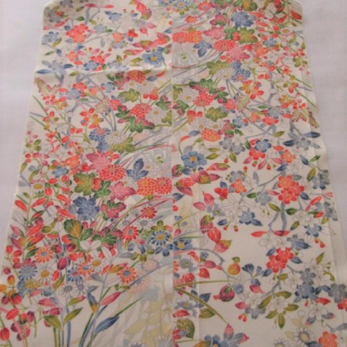 アイボリー 本加賀友禅 草花模様 正絹 丹後ちりめん おくみ部分 No.36