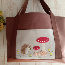 受注製作*両面仕様*ハンドメイド*手刺繍*はりねずみの巾着お散歩バッグ  