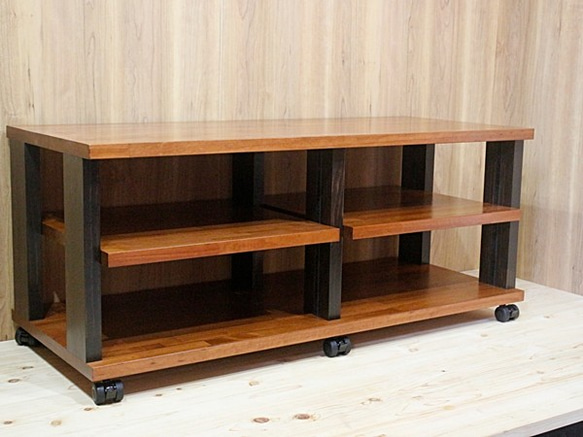 注文製作 木製（無垢材）テレビボード、AVボード、オーディオラック