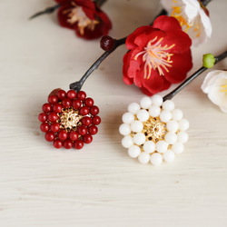 【新春福袋・ブローチ】紅白・珊瑚 アンティークレトロなお花 7枚目の画像