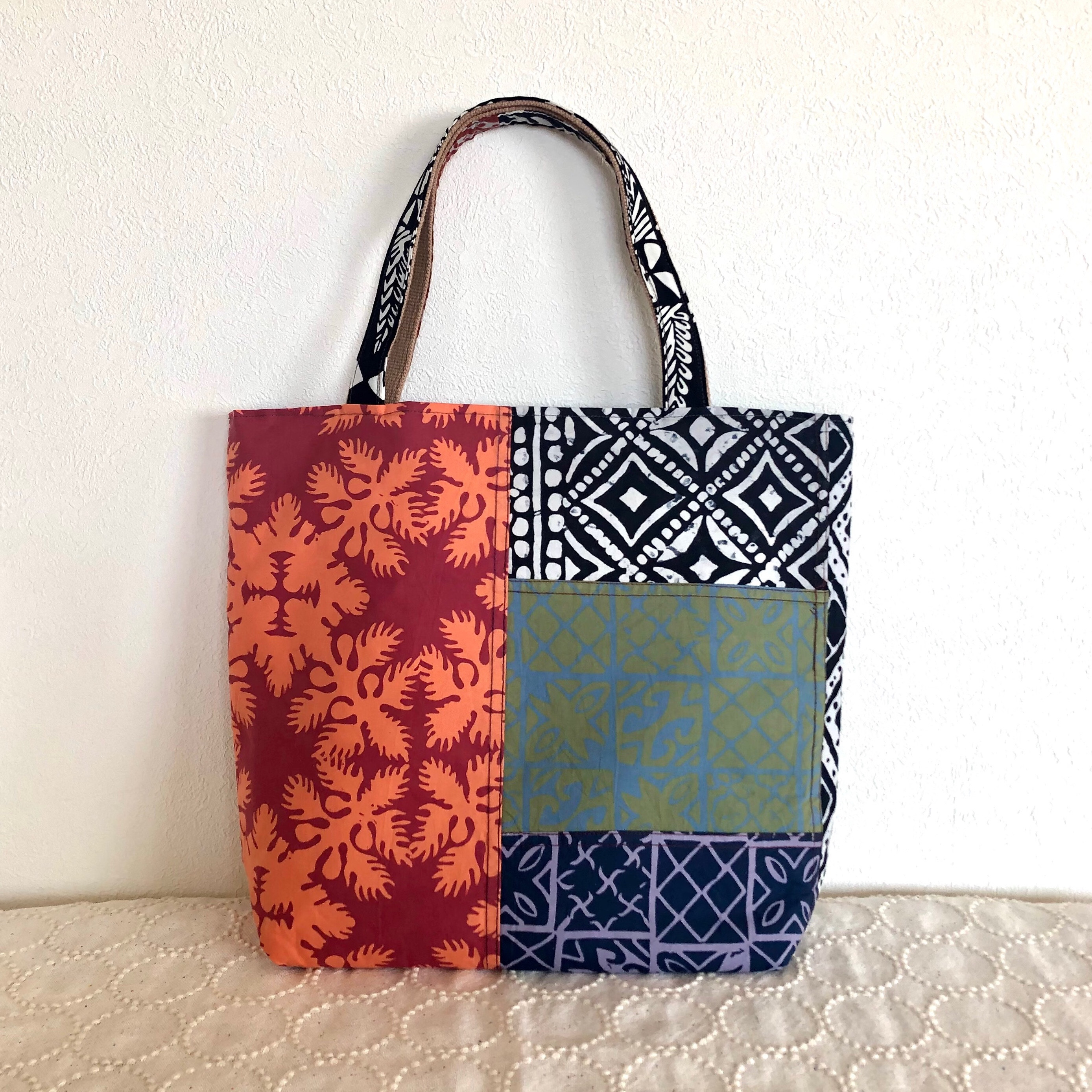 トートバッグ  〜　ハワイファッションブランドNOANOA のパッチバッグからのリメイク品S