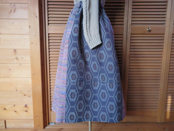 紫系　ウールの着物をパッチしたギャザースカート　着物リメイク　訳あり価格 3枚目の画像