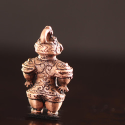 恵比寿田遺跡　豆遮光器土偶 ペンダント　 （659-543/純銅製） 7枚目の画像