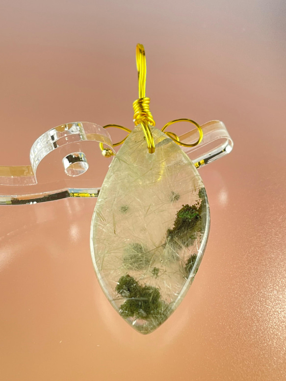 ガネーシュヒマール産水晶ペンダントトップ 8枚目の画像