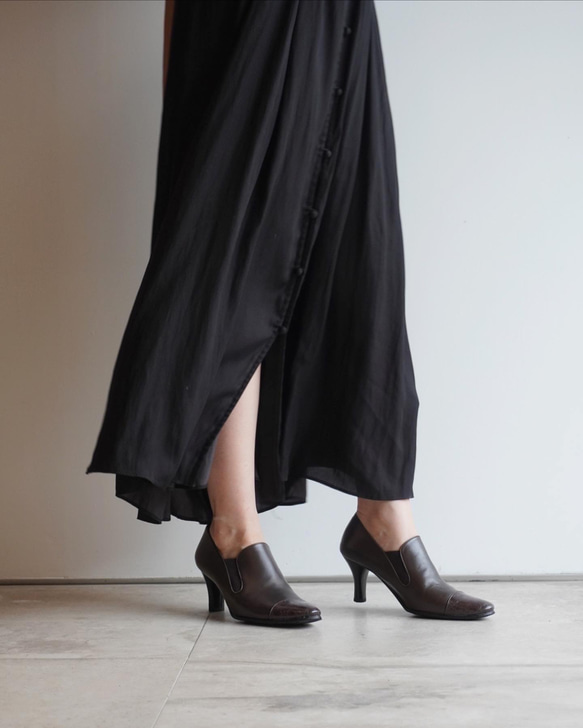 限時特惠！棕灰色真皮鱷魚皮短靴，側邊鬆緊帶設計，完美貼合。 第10張的照片