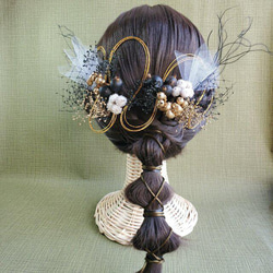 チュール　ブラックベリー　ゴールド　モノトーン　髪飾り　成人式　ヘア飾り　結婚式　和装　ドライフラワー 4枚目の画像