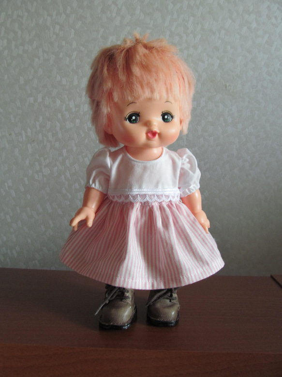 ⁑お人形のお洋服⁑ストライプのスカート＊ピンク＊ハンドメイド＊ドール服＊26ｃｍ 2枚目の画像