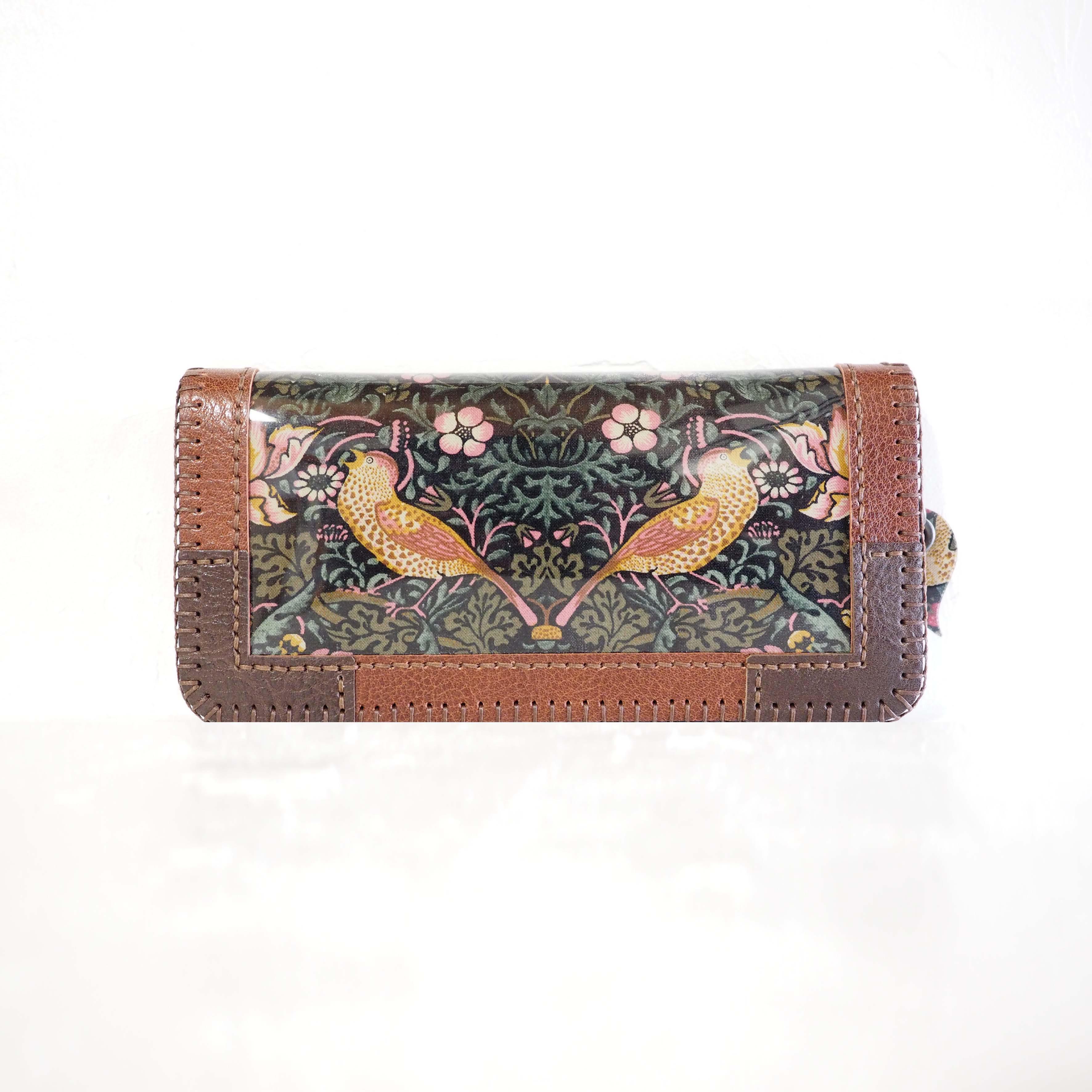 【1点在庫ｱﾘ】いちご泥棒のお財布2（ブラック）