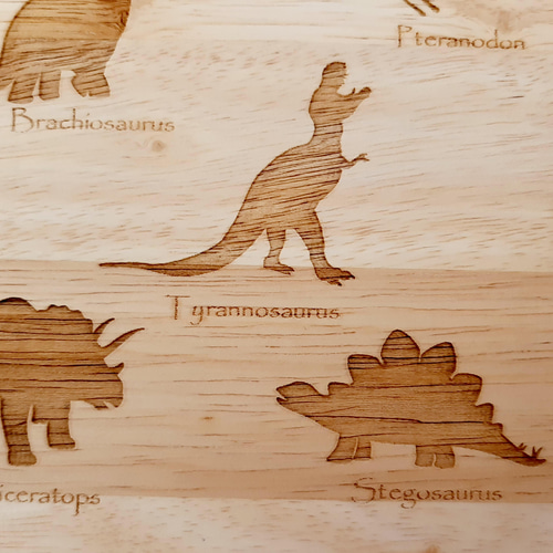 ♡オーダー♡木の恐竜☆名前入り☆