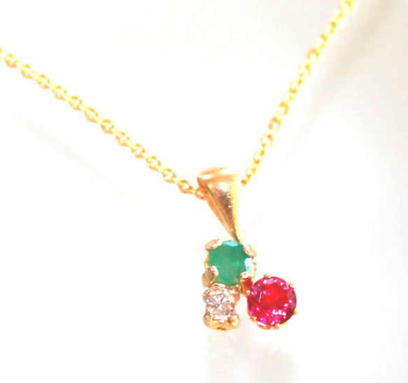 k18gp Emerald & Diamond & Sapphire Necklace 3枚目の画像