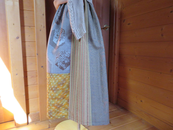 sale　茶系　ウールの着物をパッチしたギャザースカート　着物リメイク 7枚目の画像