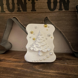 クリスマスアロマストーン　ツリーモチーフ　ミルクティー色　無料ギフトBOX 2枚目の画像
