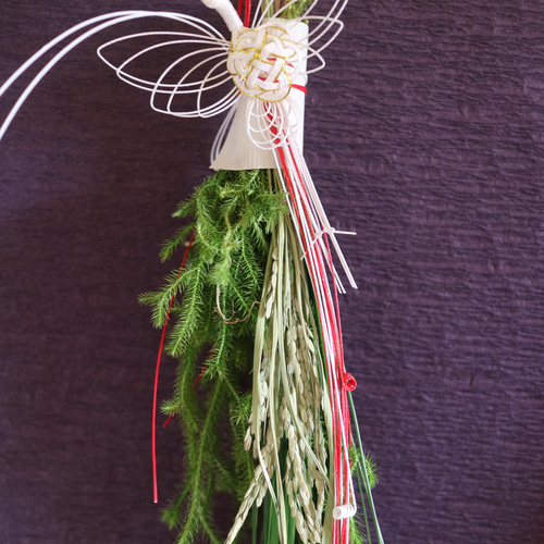 2023＜予約販売＞＜生花＞モダン お正月スワッグ 大王松 しめ縄