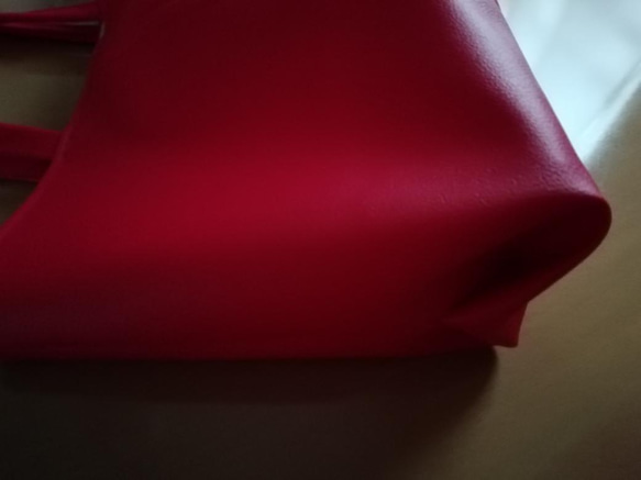 カーマイン（鮮やかな赤）のふわりトートバッグ「Creema限定」 7枚目の画像