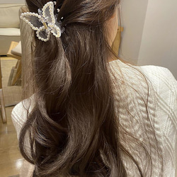 韓国ファッション　大人気 蝶々パールヘアクリップ　クリア　ヘアアクセサリー　-7058 1枚目の画像