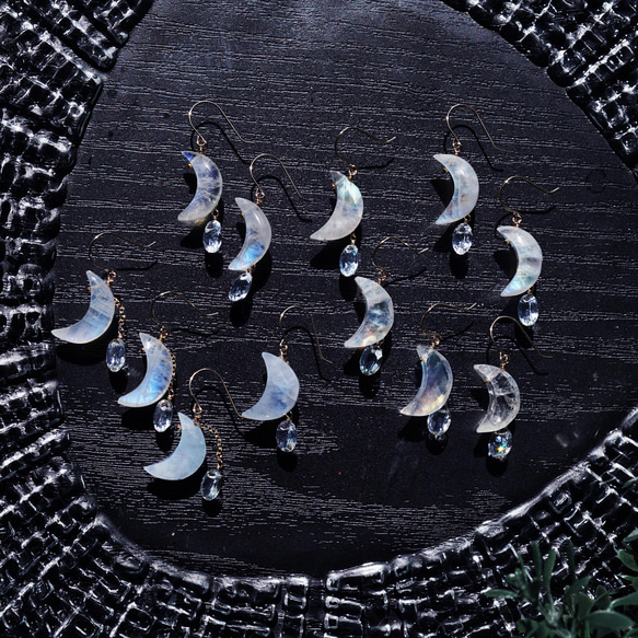 ☆K10/K18レインボームーンストーンの月とアクアマリンの雫ピアス　～Lucilla 5枚目の画像