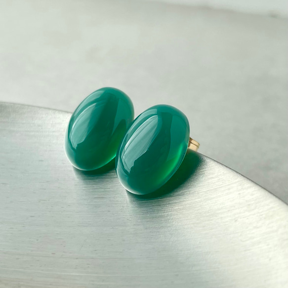 Green Onyx Oval  ピアス / イヤリング 2枚目の画像