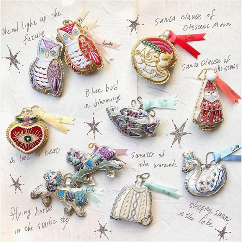 手刺繍オーナメント “未来を照らすフクロウ” パープル モビール Emby