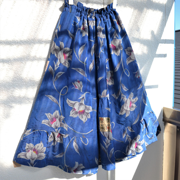 《特別価格》着物リメイク　銘仙　段違いギャザースカート　Ｊ-51 6枚目の画像