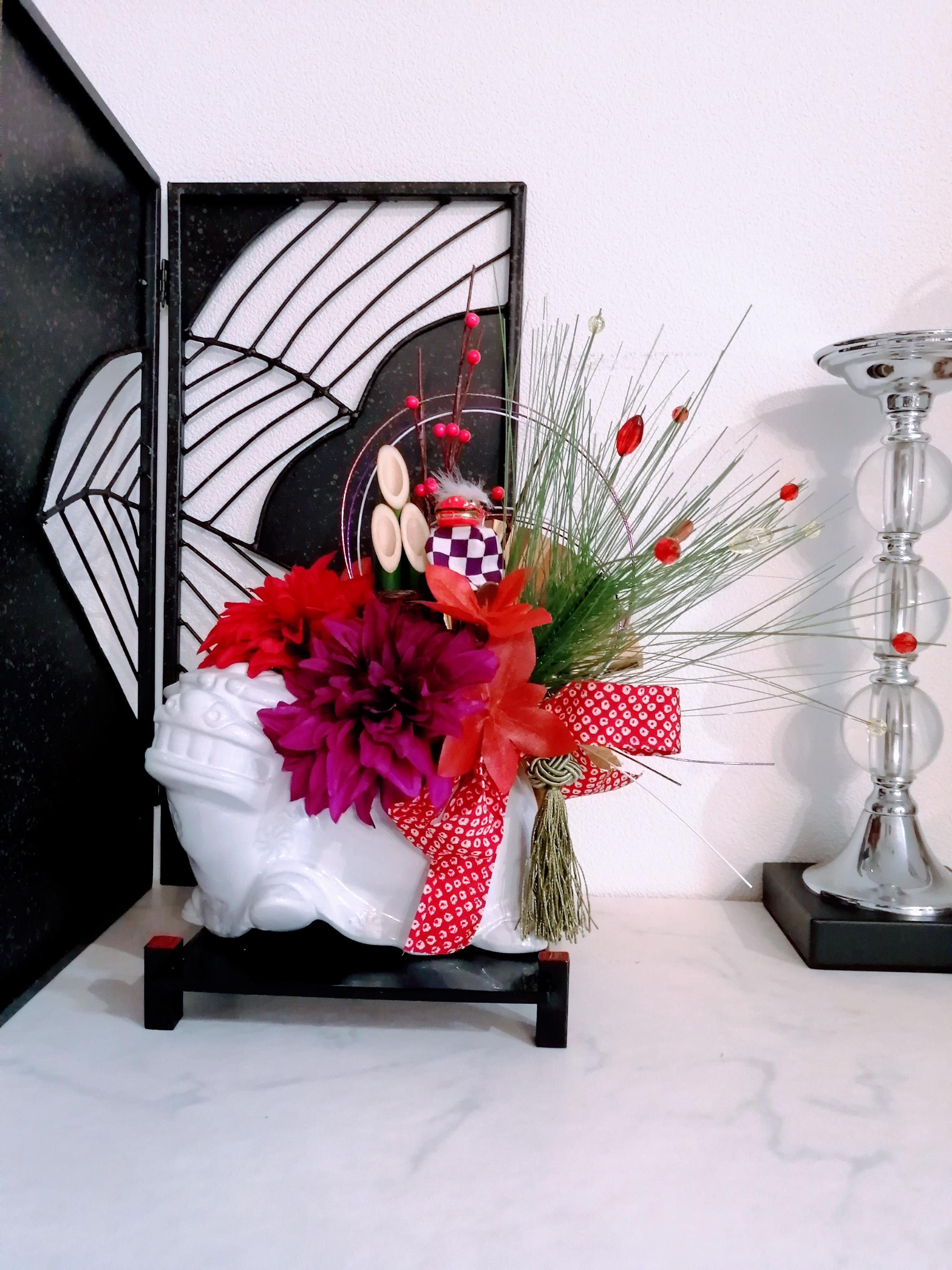 お正月のおめでたい獅子舞フラワーアレンジメント