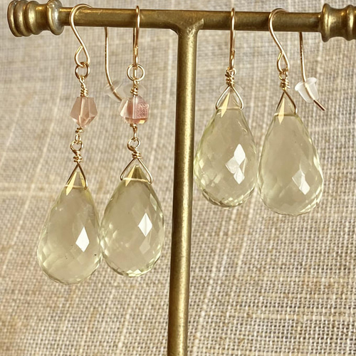 送料無料】【超稀少】14kgf 天然石 大粒 リビアングラス ドロップ  