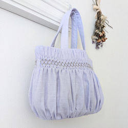 スモッキング刺繍トートバッグ(小) ｰCARRYiN lavender ｰ 3枚目の画像