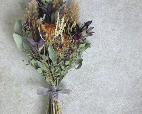 ユーカリ香る紫陽花とリューカデンドロンのリース　ドライフラワー リューカデンドロンとユーカリのドライフラワーハーフリース