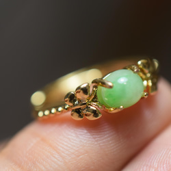 D153 一点物 ミャンマー産 天然 黄緑 A貨 本翡翠 硬玉 蝶々リング 指輪 フリーサイズ 銅 金属アレルギー対応 5枚目の画像