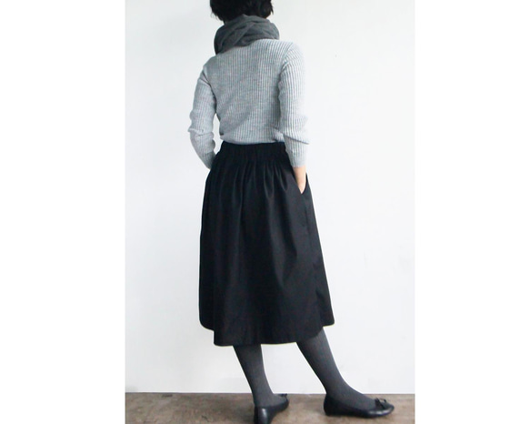 ２サイズ　タックギャザースカート（ブラック） 4枚目の画像