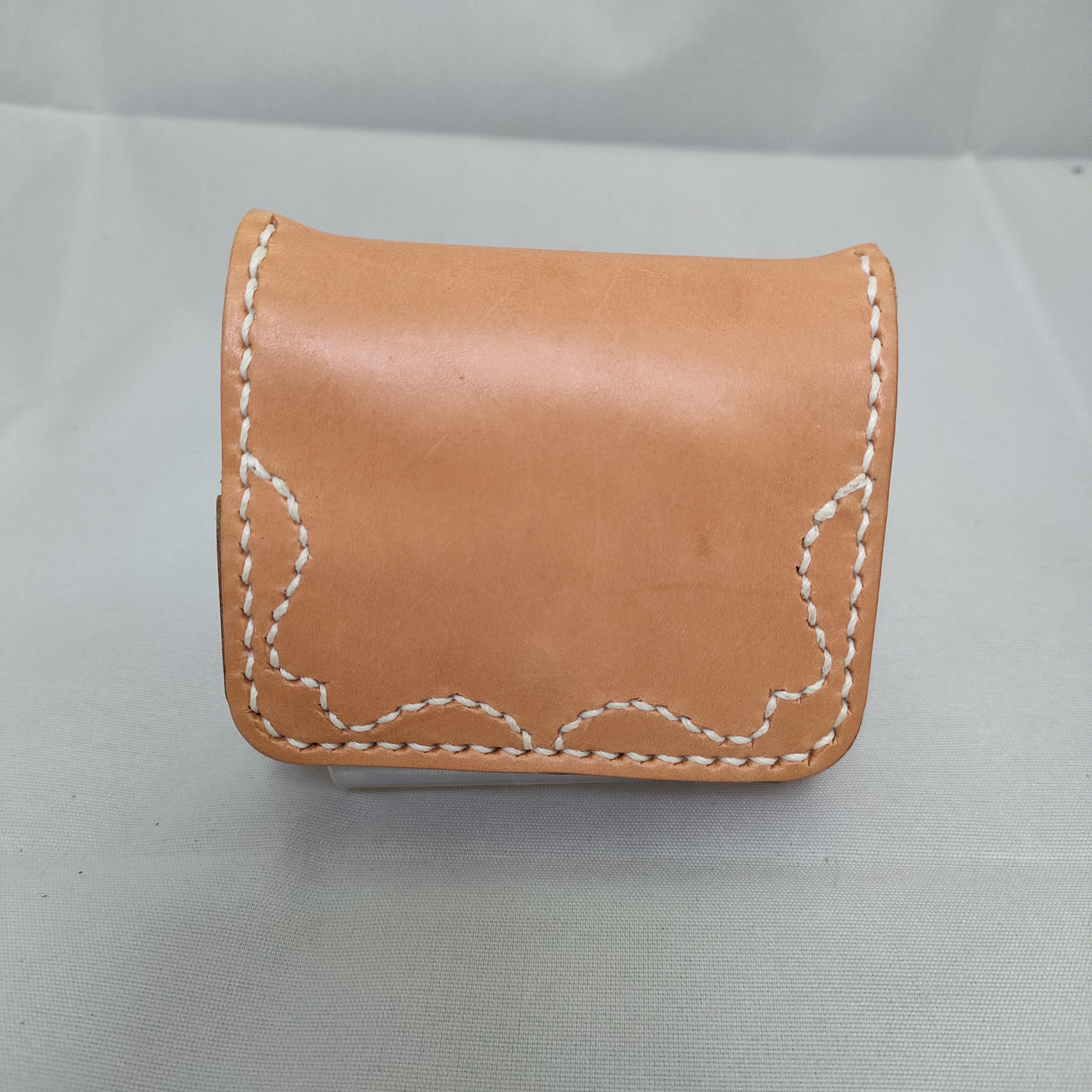 BOXコインケース サドルレザー ナチュラル 白ステッチ 飾り縫い