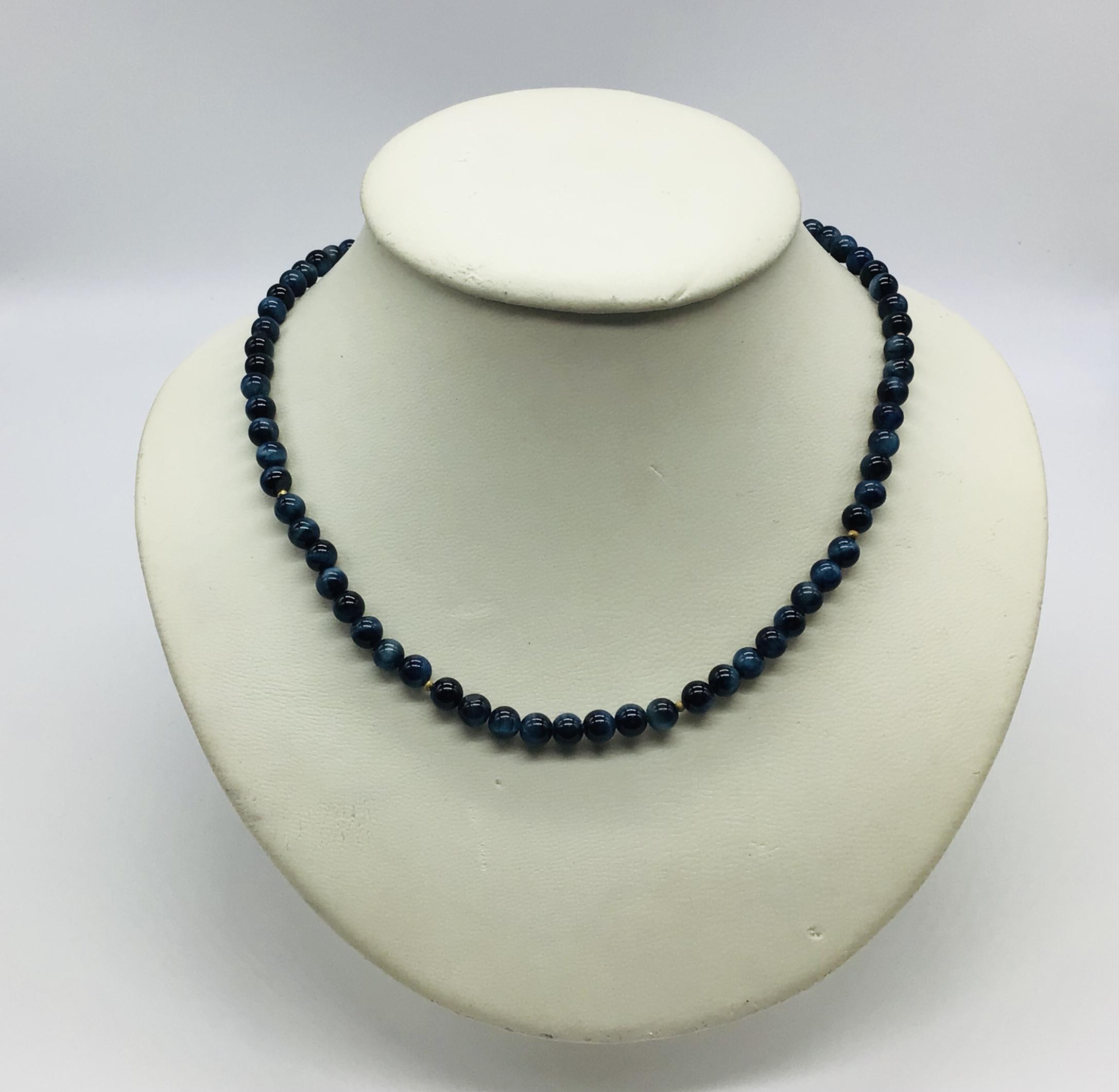 天然石　青虎目のネックレス