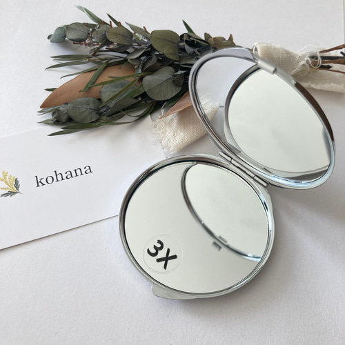 手鏡 刺繍 コンパクトミラー】1色刺繍 草花／Navy 手鏡 kohana 通販