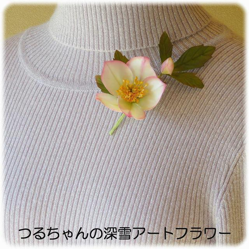 クリスマスローズのコサージュ(ピンク系) コサージュ つるちゃんの深雪