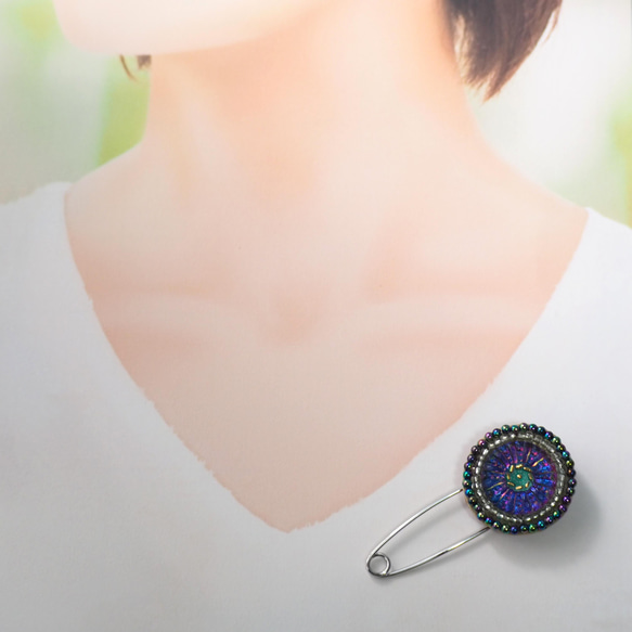 【SALE】ボヘミアの煌めき ✨チェコガラスボタンのストールピン 3枚目の画像