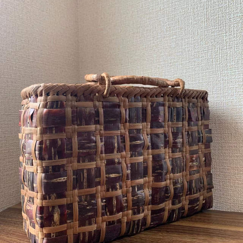 桜皮、山葡萄 桜皮かごバッグ 山葡萄かごバッグ 手作り 桜皮籠バッグ