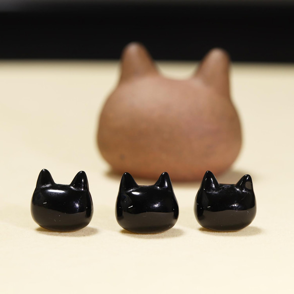 縄文ねこ形土製品 オニキスのピアス　 （659-541/オニキス） 4枚目の画像