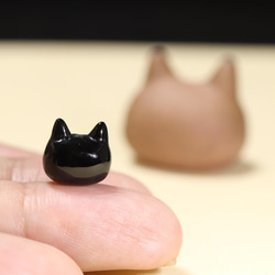 縄文ねこ形土製品 オニキスのピアス　 （659-541/オニキス） 7枚目の画像