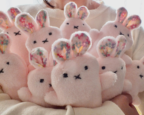 シーグラスアート　うさぎのお雛様　ピンクのヘビさんのお正月　三日月にゃんこ♡ シーグラスアート うさぎのお雛様 ピンクのヘビさんのお正月