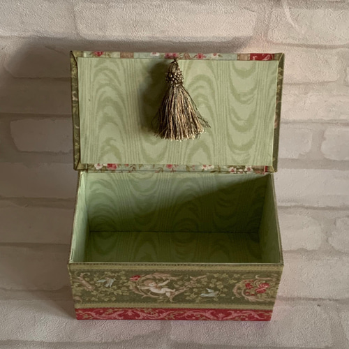 カルトナージュ小物入れ（ヴィクトリアン天使）A