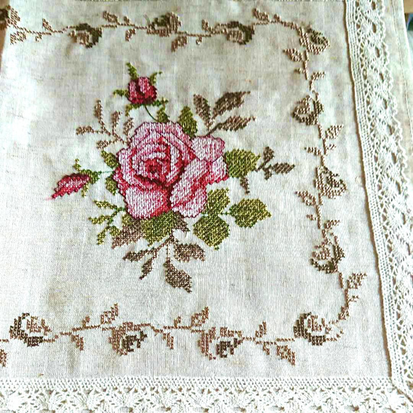 東欧リネン 刺繍テーブルクロス エプロン lovely 通販 13120019