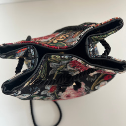 ゴブラン織り丸底巾着バッグ◇シックボタニカル 7枚目の画像