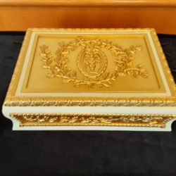 ロココ♦️花柄×ゴールド♦️ヴィンテージ 上品 上質なシャンデリア♦️補償付　送料込 金彩フランスロココ彫刻小さなバラの花束（壁掛けタイプ） 彫刻 Rcoco