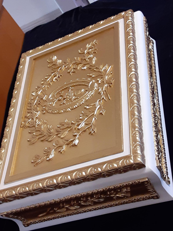 金彩フランスロココ彫刻宝石箱（花瓶＆月桂樹） 金彩フランスロココ彫刻宝石箱 花瓶＆月桂樹